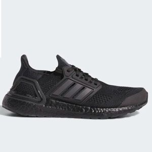 New with Box Adidas Ultraboost 22W All Black